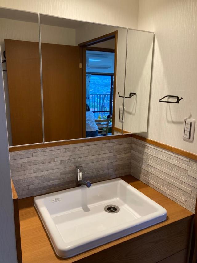renovationImage